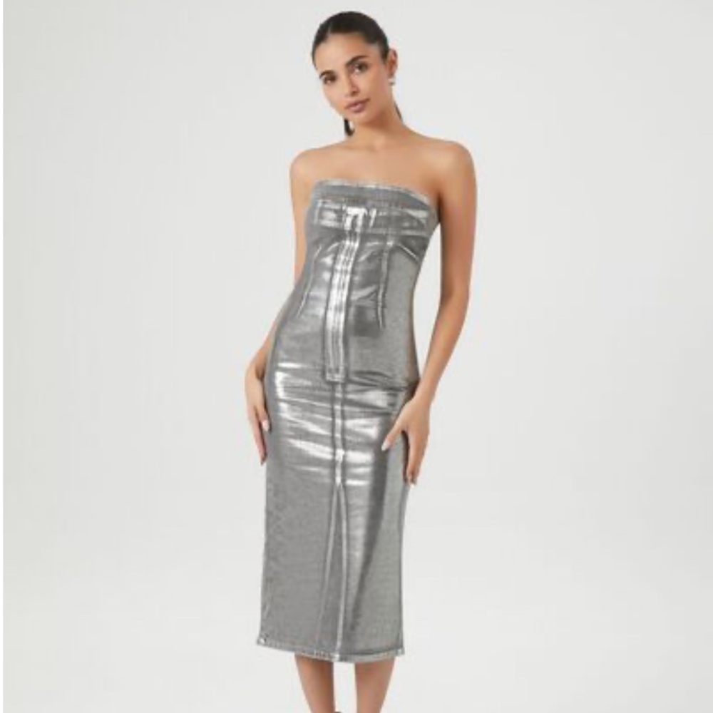 🔥 Forever 21 Silver Strapless Dress